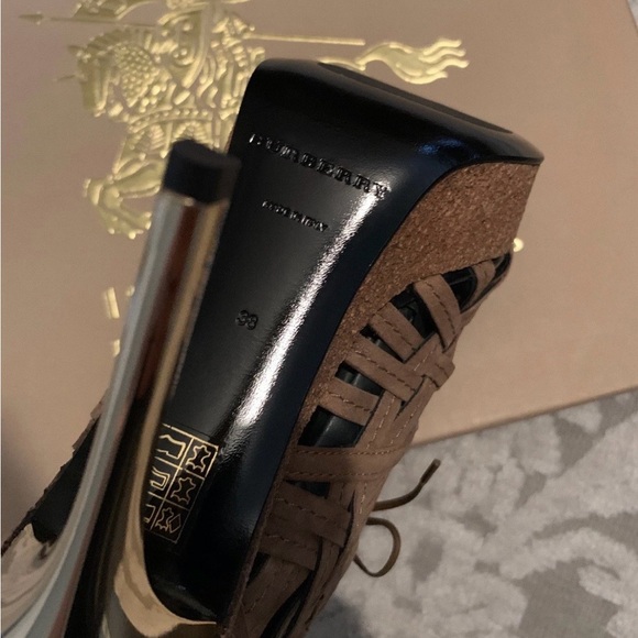 BURBERRY Women's Brown Peep Toe DARFIELD desert woven suede ankle boots 38 / 8 - Picture 8 of 9